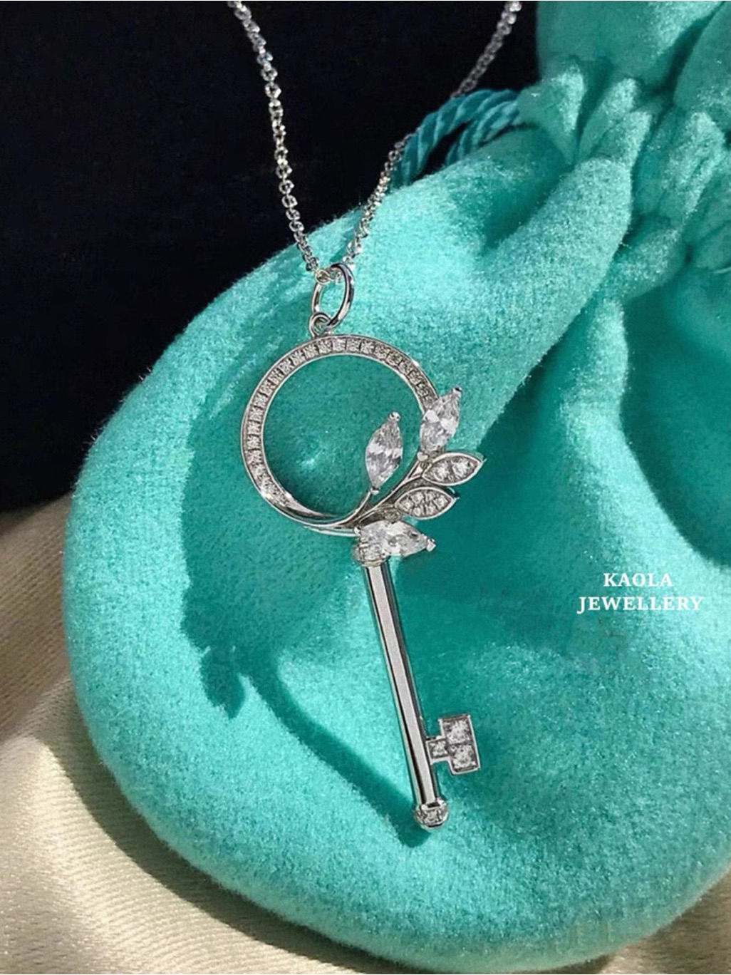 Luxury Designer 18k White GoldPlated Silver Key Pendant Necklace